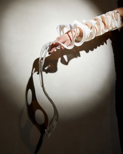 ARM PIECE, CAROLINE BROADHEAD, 1984. © CAROLINE BROADHEAD, Crafts Council Collection: J235. Photo: LINDA SHAKESBY.