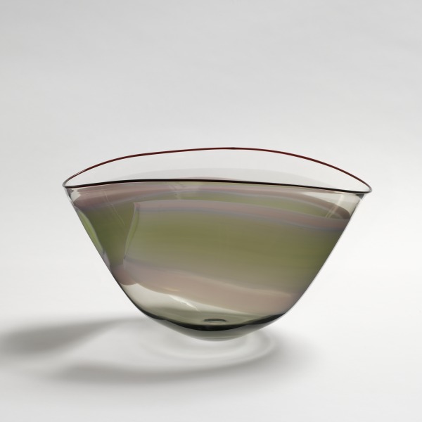 Oval Bowl, Annette Meech, 1984, Crafts Council Collection: G32. Photo: Todd-White Art Photography.