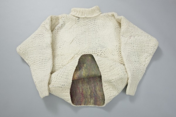 Pullover, Heather Belcher, 1990, Crafts Council Collection: T99. Photo: Heini Schneebeli.
