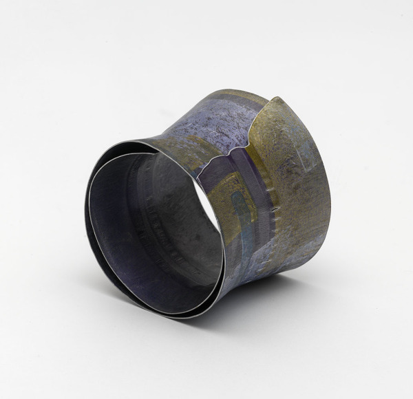 Fluted Violet Bangle, Jane Adam, 1999, Crafts Council Collection: J273. Photo: Todd-White Art Photography.