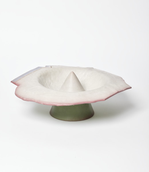 Dish, Gordon Baldwin, 1974. © Gordon Baldwin. Crafts Council Collection: P223. Photo: Jon Stokes. 