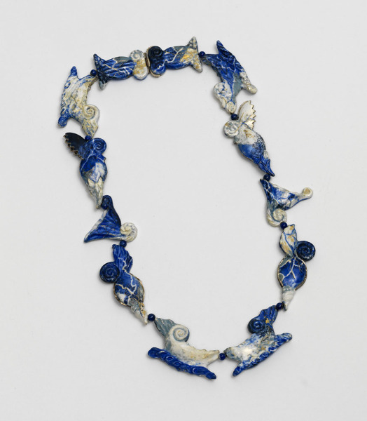 Enamelled Silver Necklace, Ros Conway, 1989-90, Crafts Council Collection: J199. Photo: Todd-White Art Photography.