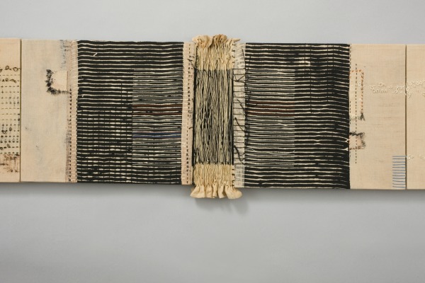 Untitled wall hanging, Caroline Bartlett, 2000, Crafts Council Collection: T161. Photo: Heini Schneebeli.