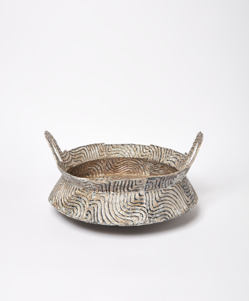 Bracelet Bowl, Henry Pim, 1985. © Henry Pim. Crafts Council Collection: P373. Photo: Jon Stokes. 